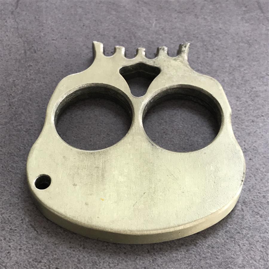 Outdoor Two Finger Skull Portable EDC Decoration Tool