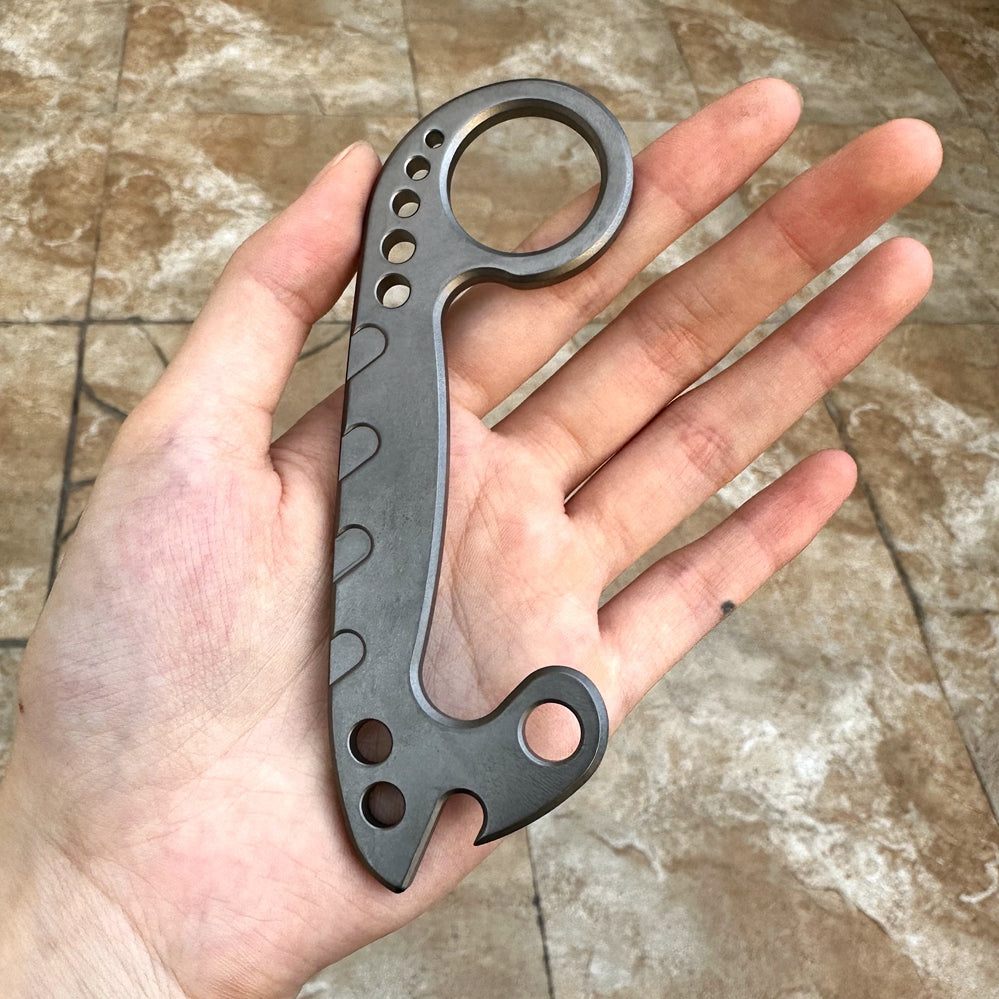 Titan Grip Multi-Tool Broken Window Bottle Opening Crowbar