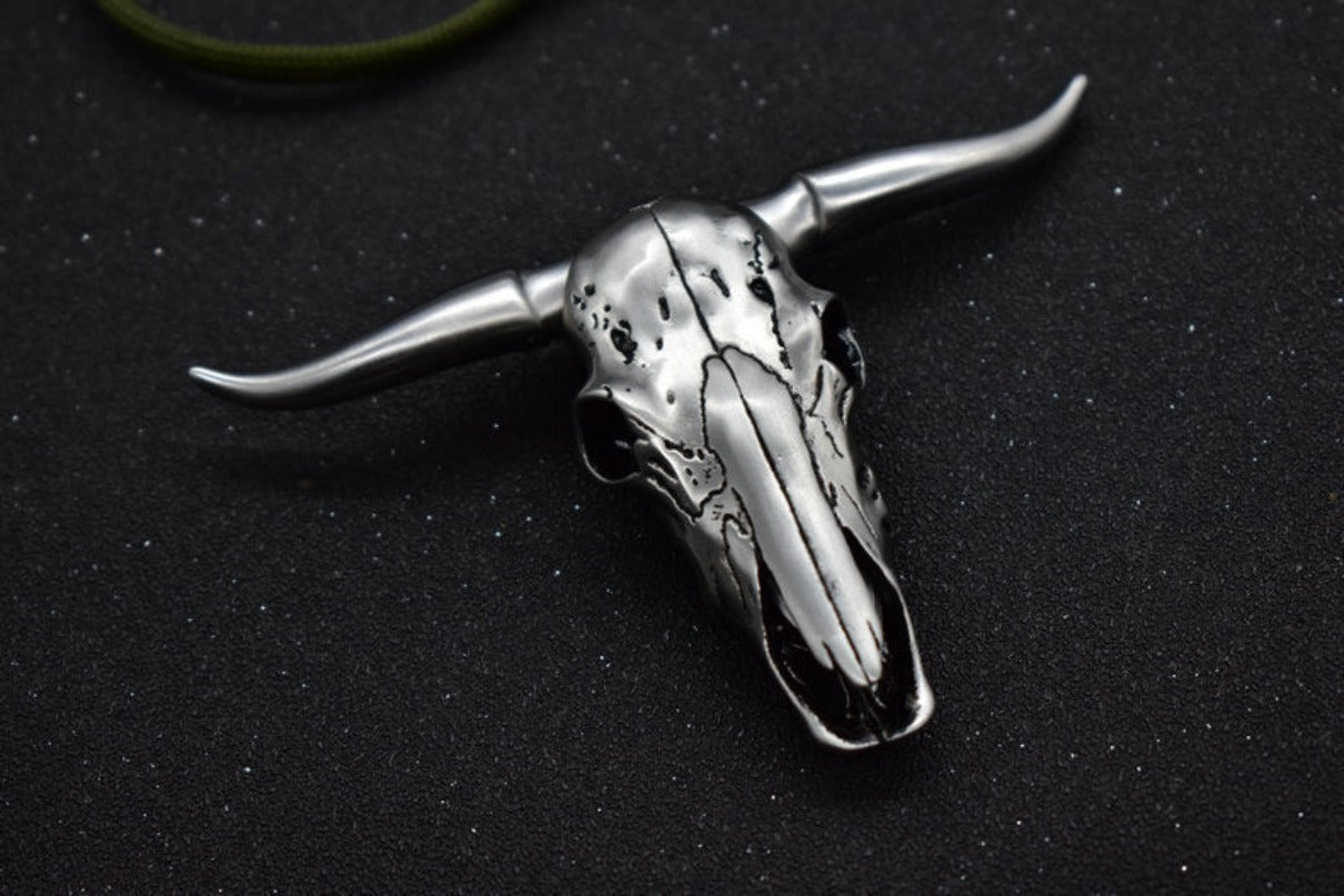 Damascus Steel Pendant Bullhead Hand Spikes Mini Knife