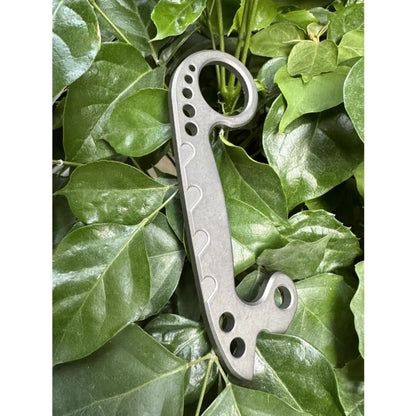 Titan Grip Multi-Tool Broken Window Bottle Opening Crowbar