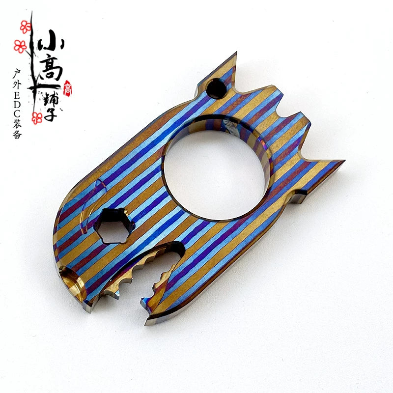 XGEDC Shark Titanium Alloy EDC Multi-Tool Knuckle Duster with Glass Breaker - GODEDC021