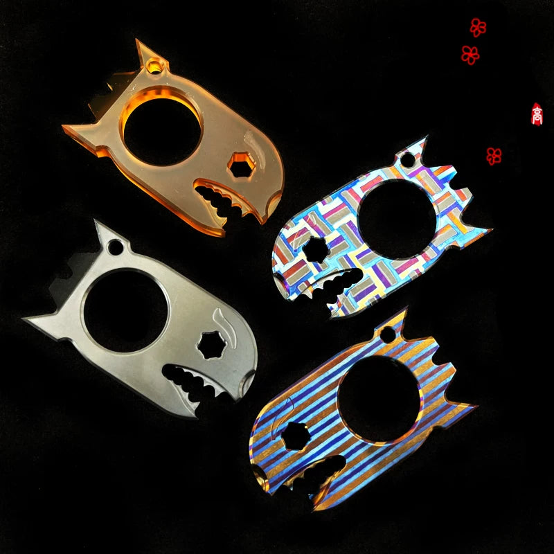 XGEDC Shark Titanium Alloy EDC Multi-Tool Knuckle Duster with Glass Breaker - GODEDC021