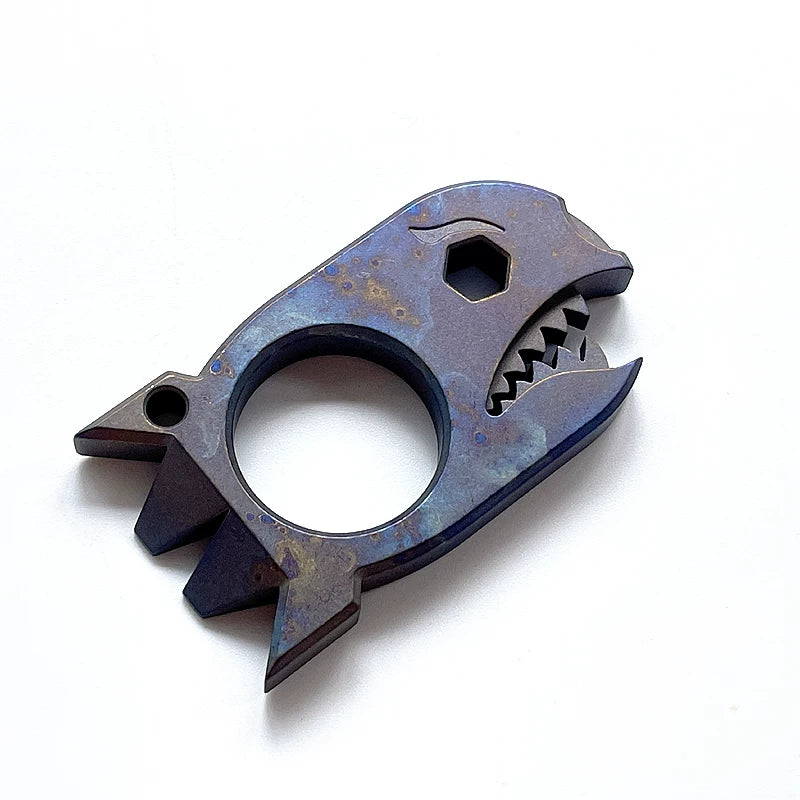 XGEDC Shark Titanium Alloy EDC Multi-Tool Knuckle Duster with Glass Breaker - GODEDC021