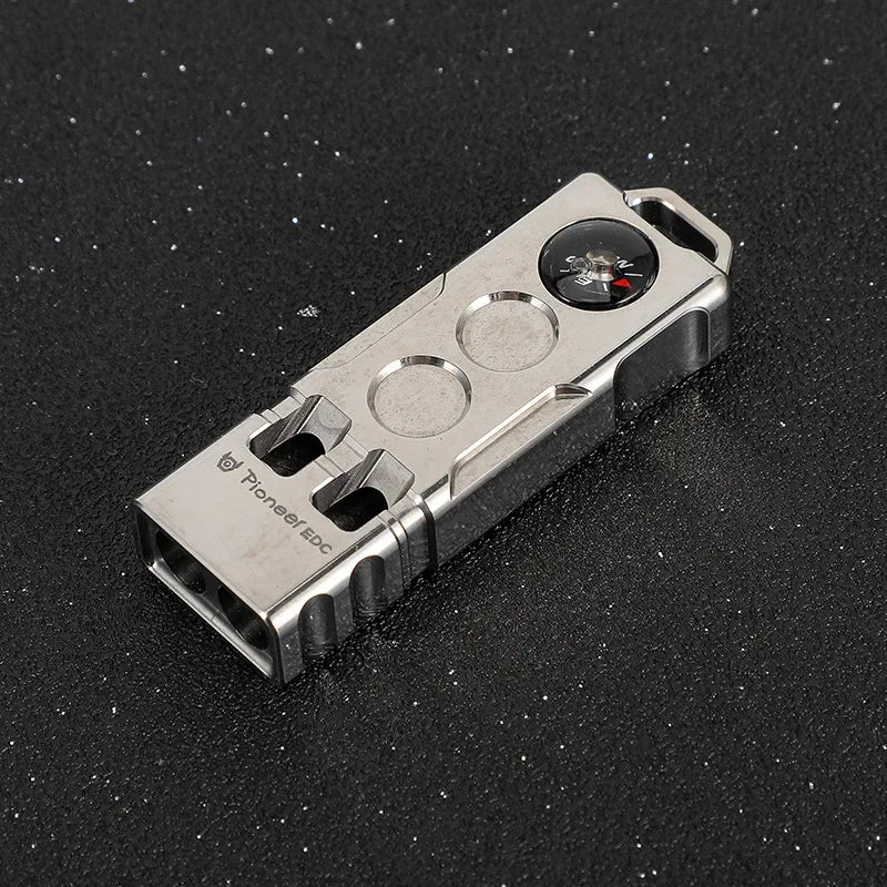 Two-for-one Survival Whistle Compass Wilderness Adventure EDC