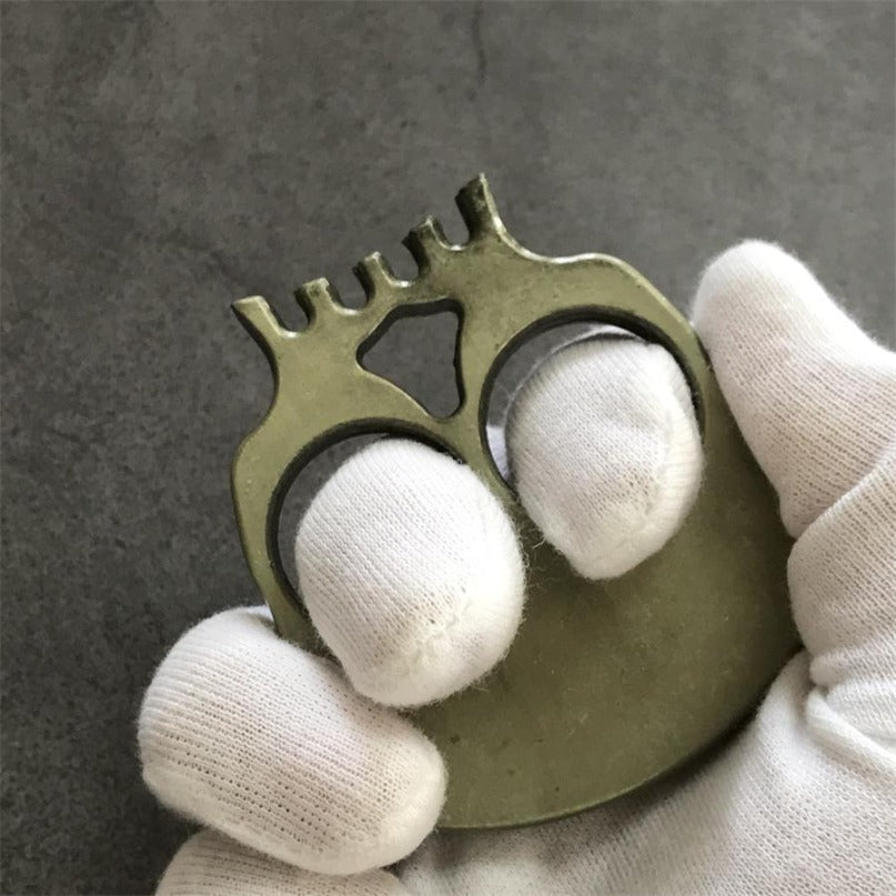 Zinc Alloy Outdoor Two Finger Skull Portable EDC Decoration Tool