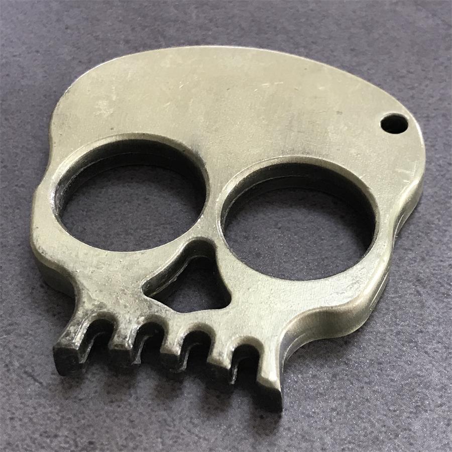 Outdoor Two Finger Skull Portable EDC Decoration Tool