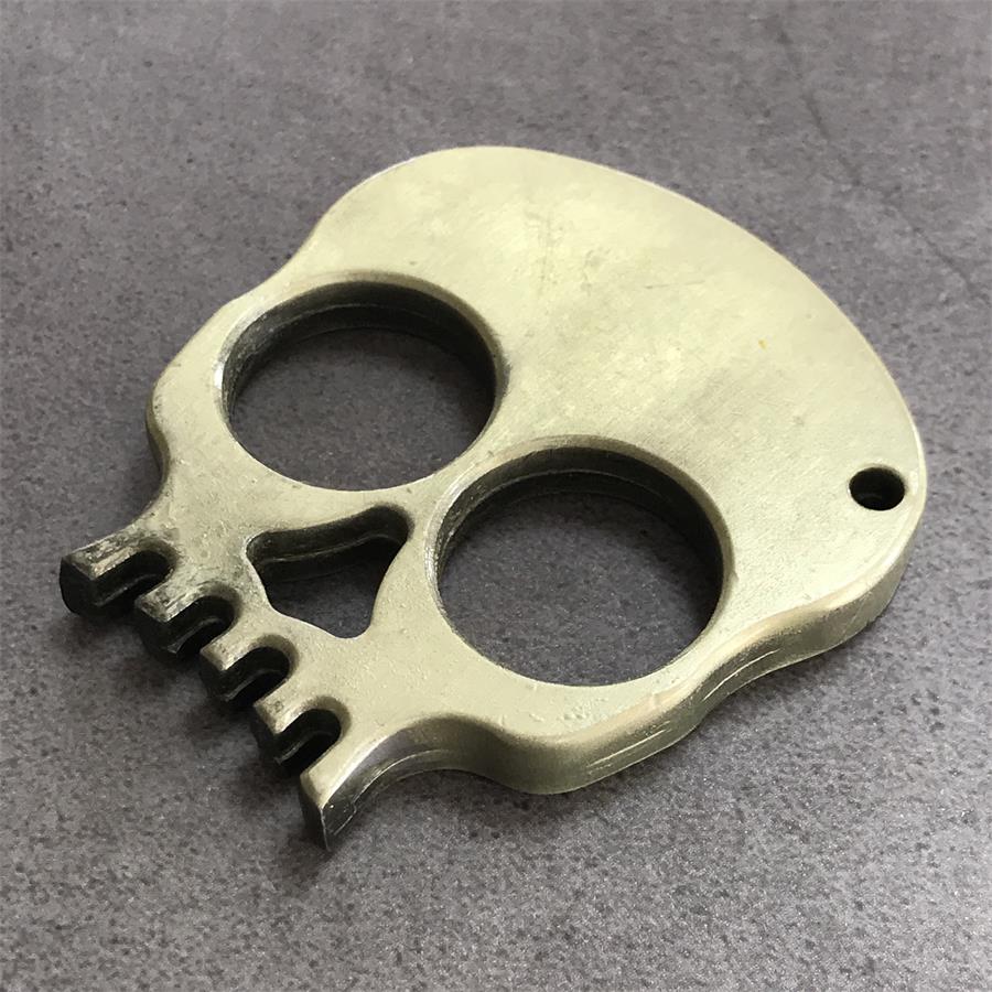 Outdoor Two Finger Skull Portable EDC Decoration Tool
